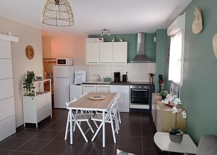 Le Soleil Du Luberon - T2 Avec Terrasse, Parking Et Clim