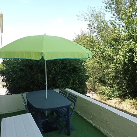 Le Soleil Du Luberon - T2 Avec Terrasse, Parking Et Clim Appartement LʼIsle-sur-la-Sorgue Buitenkant foto